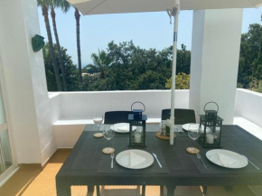MARBELLA MIJAS COSTA LAS CHAPAS CABOPINO Playa y golf